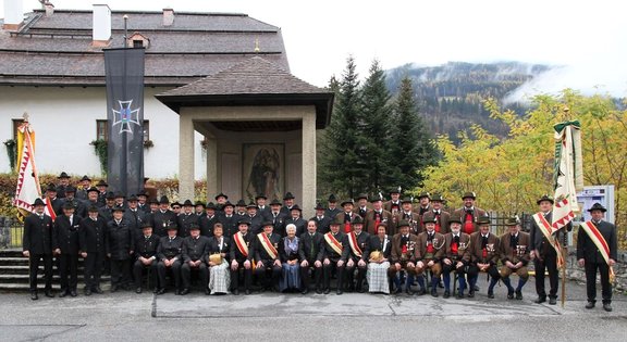 Kameradschaft_gesamt_am_6.11.2022__003_.jpg  