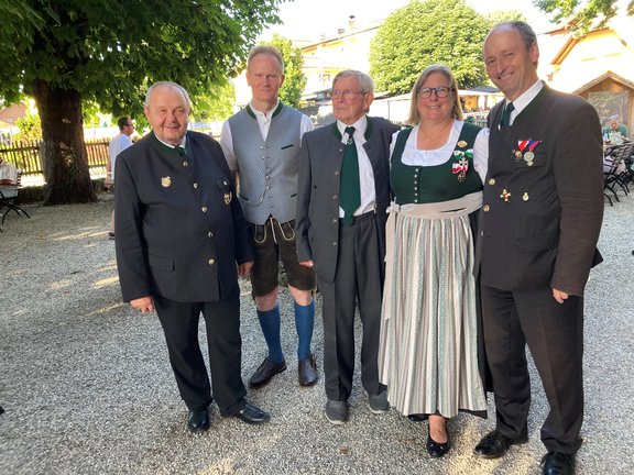 Siezenheim-Gratulation_Mayer__1_.jpg